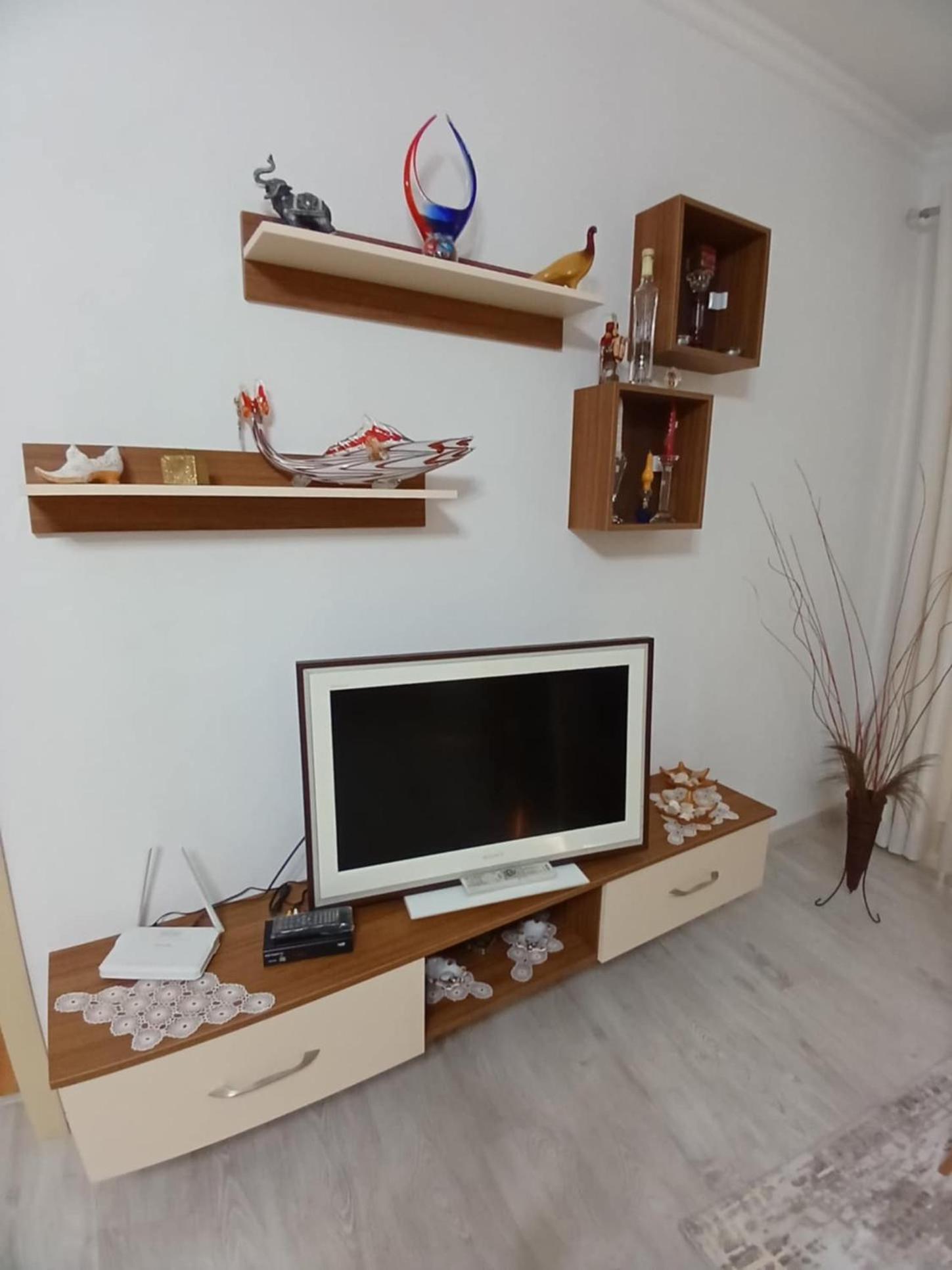 Eniguesthouse Gjirokastër Exteriör bild